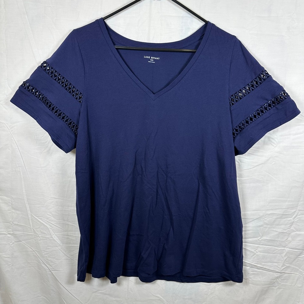 Lane Bryant Plus 18/20 Navy V-Neck Crochet Sleeve Top‎ - Picture 2 of 7
